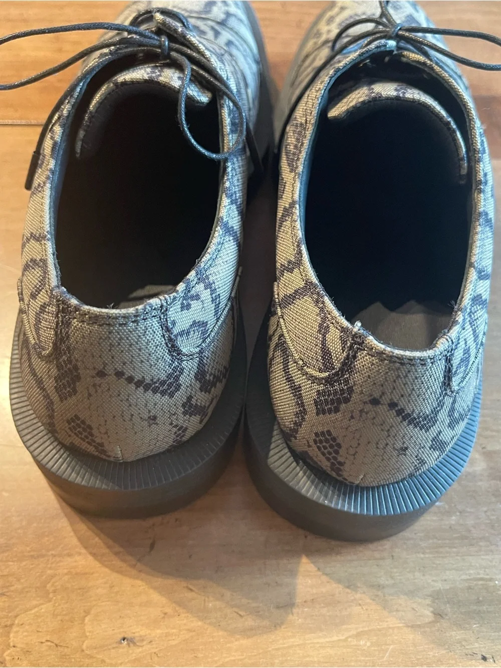 Clarks Men's Snake-Print Lace-Up Oxfords in Gray and Black